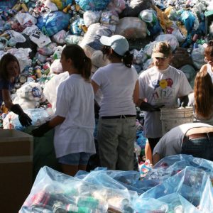 Ιδρύθηκε το πρώτο πρόγραμμα ανακύκλωσης για τενεκεδάκια στο Βορρά